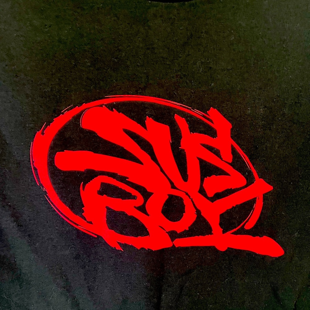 SUS BOY NWT Mens Small black tshirt